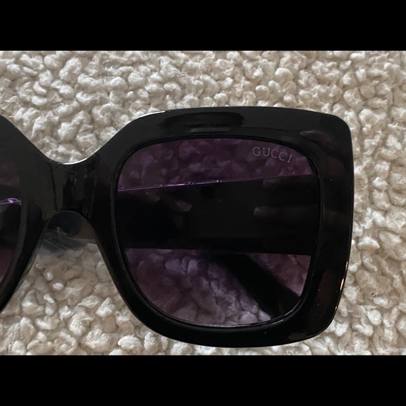 Gucci Sunglasses oversize 55/24 & Sunglass case, pouch, cleaning cloth w… - Picture 3 of 8